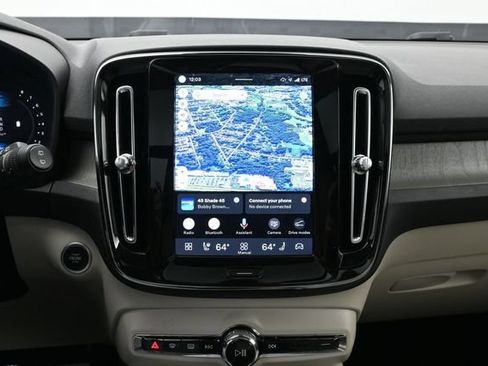 Used 2023 Volvo XC40 B5 Plus w/ Driver Assist Package AWD/4WD image 14