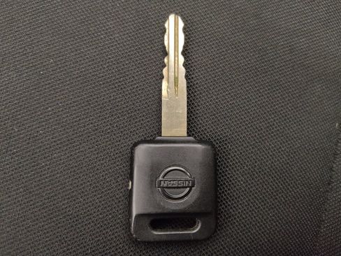 Used 2025 Nissan Versa S FWD image 32