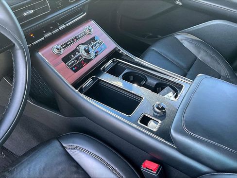 Used 2024 Lincoln Aviator Reserve image 5