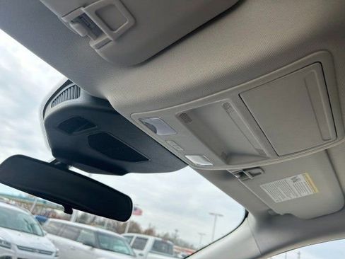 Used 2021 Ford Escape SE image 27