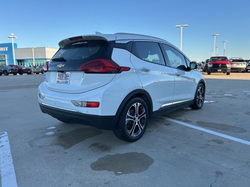 Used 2019 Chevrolet Bolt Premier w/ Infotainment Package image 5