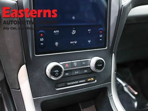Used 2024 Ford Edge SE w/ Cargo Accessory Package AWD/4WD image 18