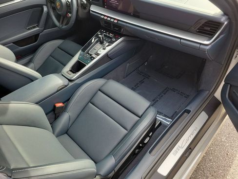 Certified 2025 Porsche 911 Carrera RWD image 18