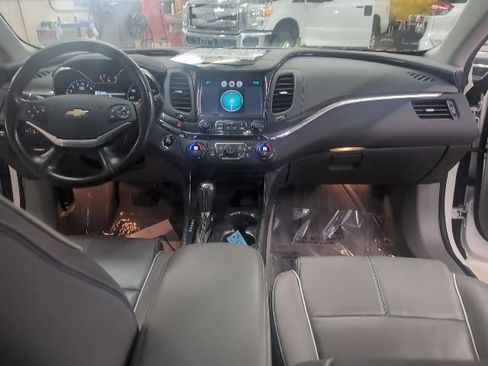 Used 2014 Chevrolet Impala LTZ image 21