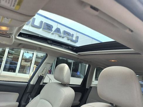 Used 2015 Subaru Forester 2.5i Premium w/ Popular Package #2 AWD/4WD image 8
