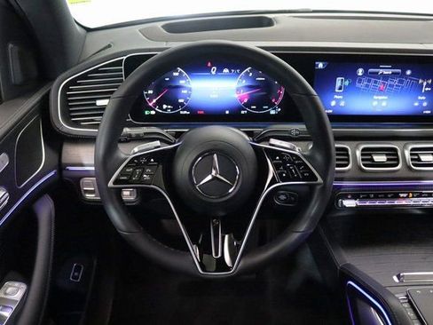 Used 2025 Mercedes-Benz GLE 350 4MATIC image 4