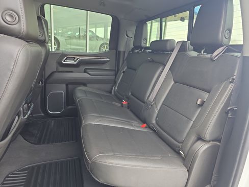 Used 2022 Chevrolet Silverado 1500 LTZ w/ Technology Package image 35