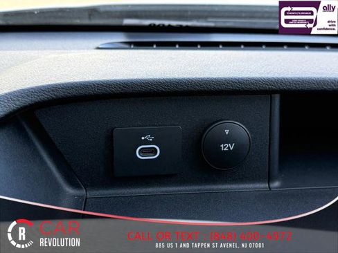 Used 2023 Ford Transit 350 XLT image 40