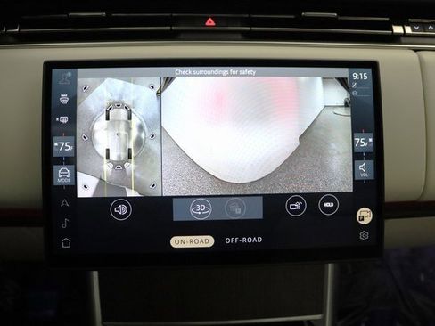 Used 2024 Land Rover Range Rover SE image 8