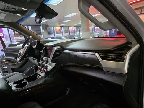 Used 2017 GMC Yukon SLE w/ Convenience Package image 16