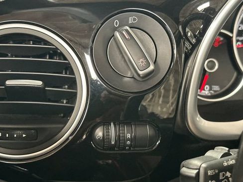Used 2018 Volkswagen Beetle 2.0T S FWD image 30