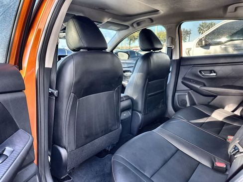 Used 2024 Nissan Sentra SR w/ SR Premium Package image 12