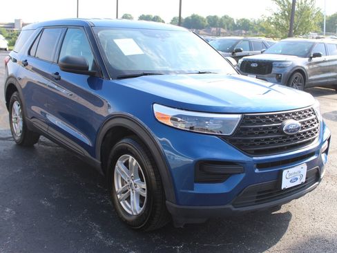 Used 2023 Ford Explorer 4WD image 8