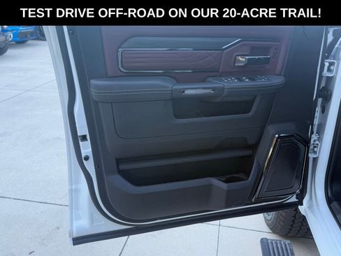 New 2026 RAM 2500 Limited image 32