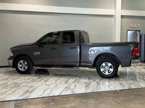 Used 2020 RAM 1500 Tradesman w/ Chrome Plus Package RWD image 9