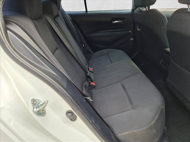 Used 2021 Toyota Corolla LE FWD image 17