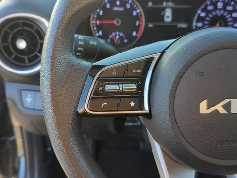 Used 2023 Kia Forte LXS image 13