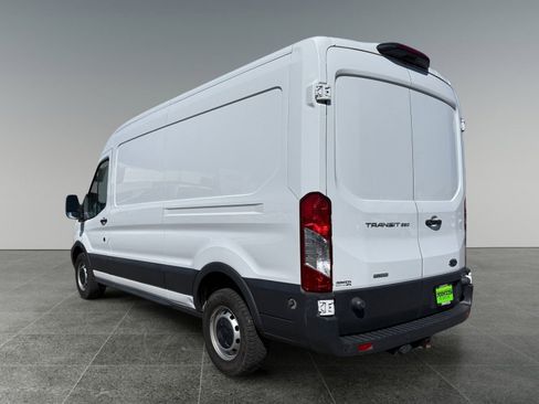 Used 2018 Ford Transit 250 148 Medium Roof RWD image 4