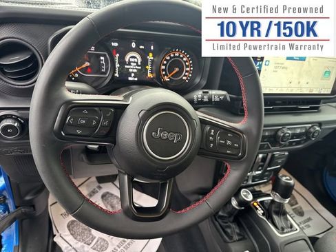 Used 2024 Jeep Wrangler Rubicon w/ Safety Group image 17