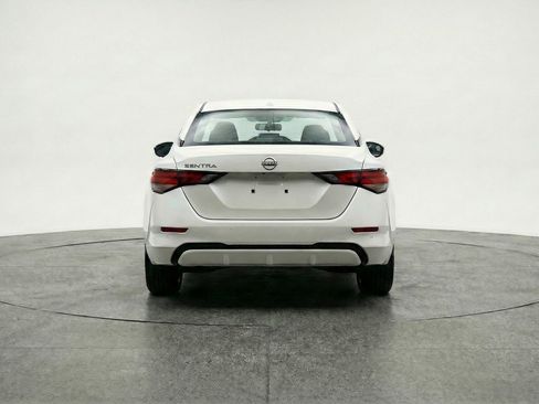 Used 2025 Nissan Sentra SV image 7