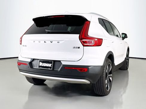 Used 2023 Volvo XC40 B5 Ultimate w/ Protection Package Premier AWD/4WD image 7
