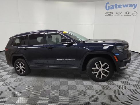 Used 2023 Jeep Grand Cherokee L Limited AWD/4WD image 1