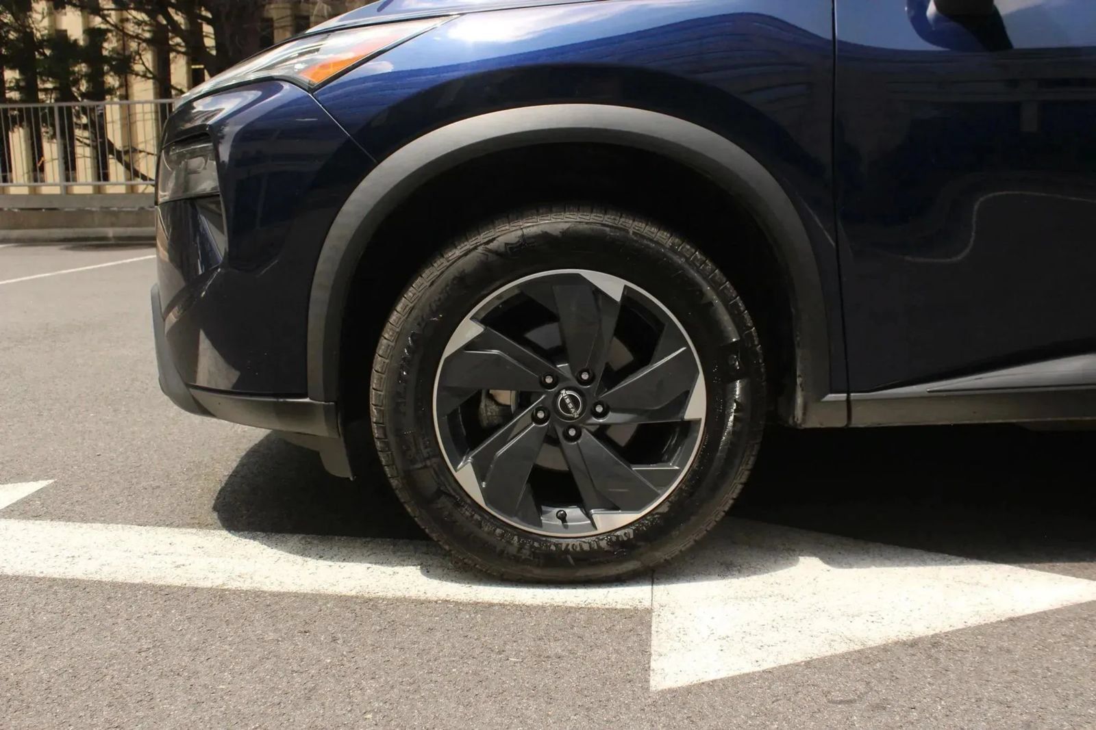Used 2024 Nissan Rogue SV w/ SV Premium Package AWD/4WD image 21