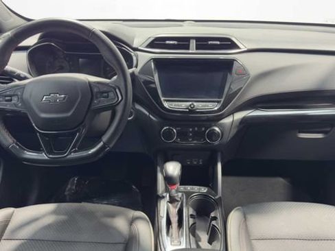 Used 2023 Chevrolet TrailBlazer RS w/ Convenience Package FWD image 16