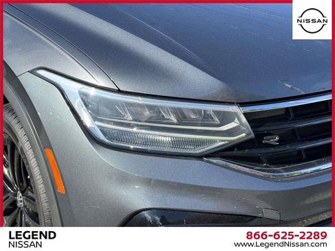 Used 2022 Volkswagen Tiguan SE R-Line image 9