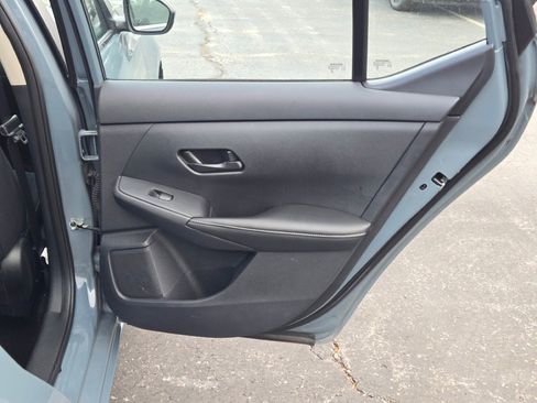 Used 2024 Nissan Sentra SV image 8