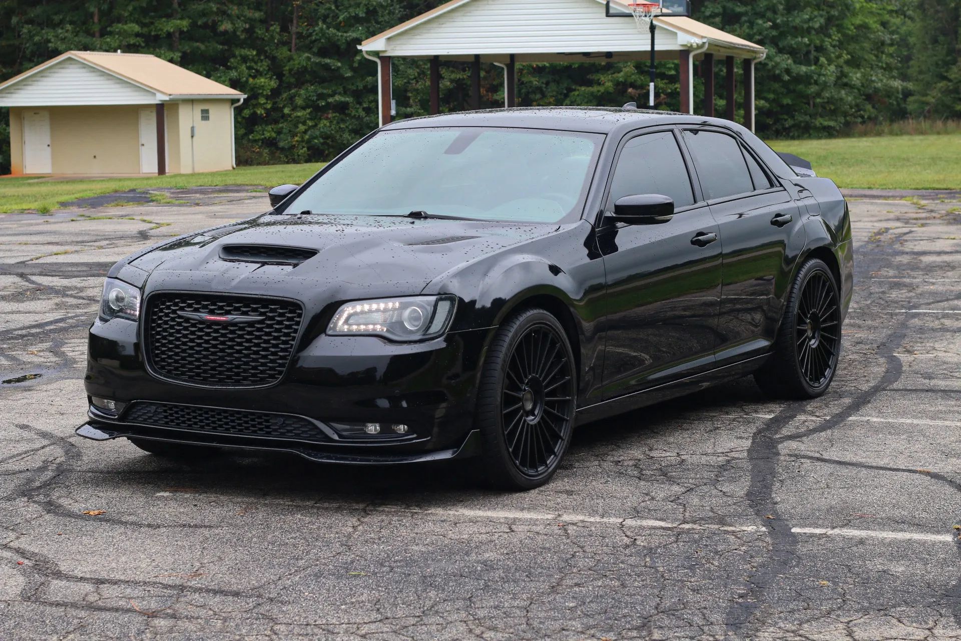 Used 2023 Chrysler 300 S RWD image 2
