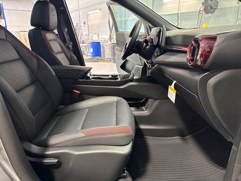 New 2026 Chevrolet Equinox RS w/ Safety and Technology Package AWD/4WD image 35