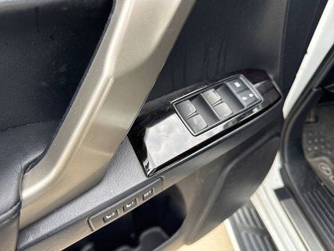 Used 2014 Lexus GX 460 AWD/4WD image 15