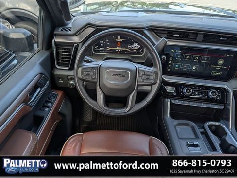Used 2024 GMC Sierra 2500 Denali Ultimate AWD/4WD image 16