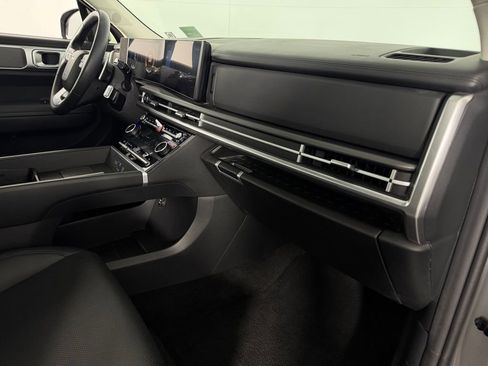 Used 2025 Hyundai Santa Fe SEL image 31