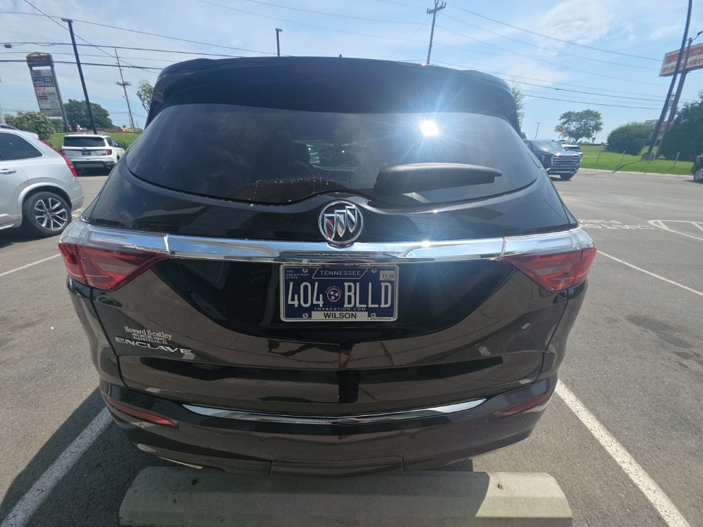 Used 2023 Buick Enclave Premium w/ Experience Buick Package FWD image 7