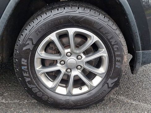 Used 2016 Jeep Grand Cherokee Limited w/ Luxury Group II image 10