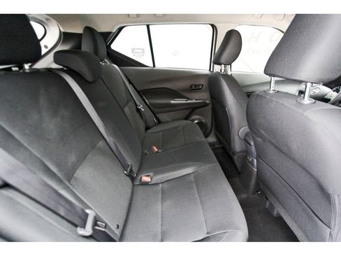 Used 2025 Nissan Kicks Play S FWD image 10