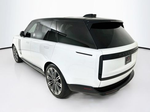 Used 2024 Land Rover Range Rover SE AWD/4WD image 6