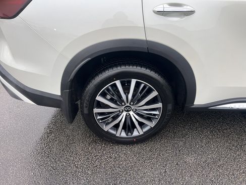 Used 2023 INFINITI QX60 Sensory w/ Vision Package image 10