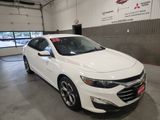 Used 2020 Chevrolet Malibu LT image 2