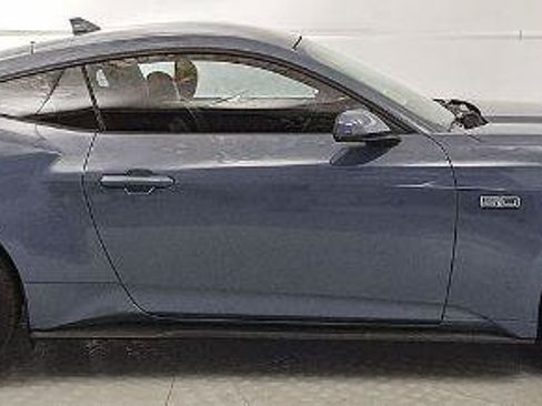 Certified 2025 Ford Mustang GT Premium RWD image 2
