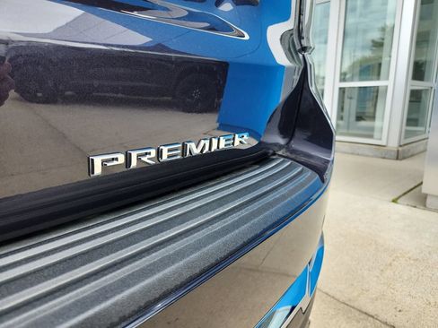 New 2026 Chevrolet Suburban Premier w/ Sun And Tow Package AWD/4WD image 33