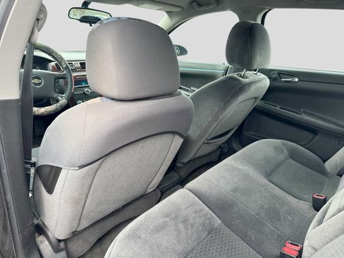 Used 2011 Chevrolet Impala LT FWD image 14