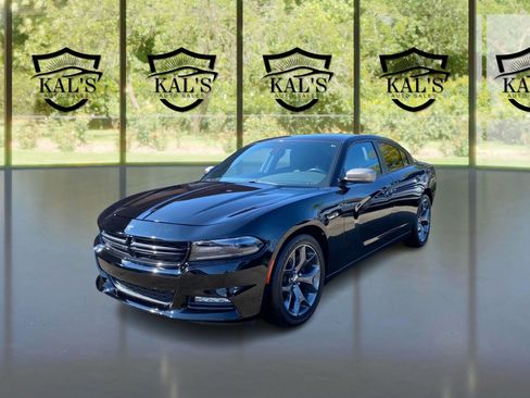 Used 2016 Dodge Charger SXT w/ Rallye Group image 1