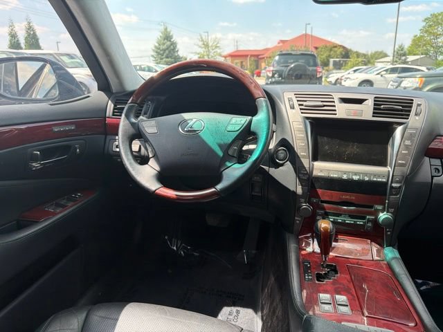 Used 2007 Lexus LS 460 L RWD image 8