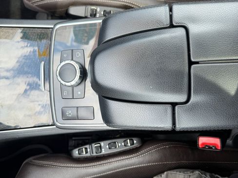 Used 2016 Mercedes-Benz E 400 Coupe w/ Premium 2 Package image 20