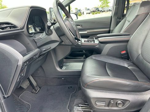 Used 2023 Toyota Sienna XSE w/ XSE Plus Package AWD/4WD image 24