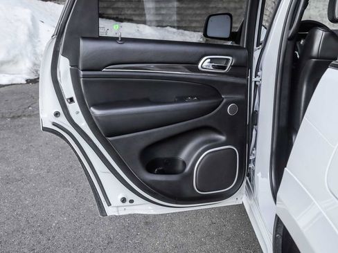 Used 2016 Jeep Grand Cherokee High Altitude image 18