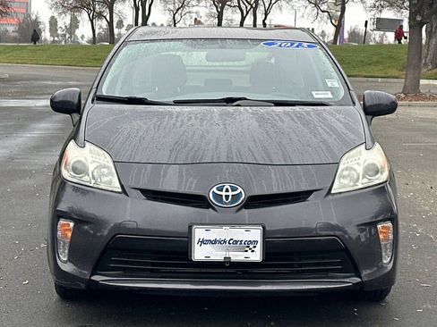 Used 2015 Toyota Prius Two image 10